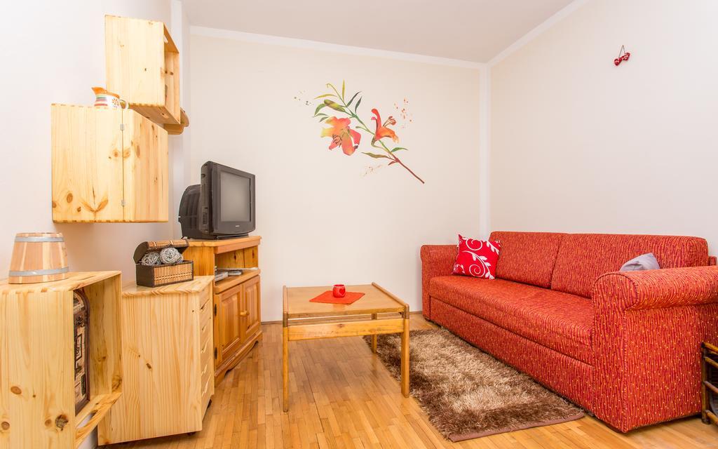 Apartment Ana Polje エクステリア 写真